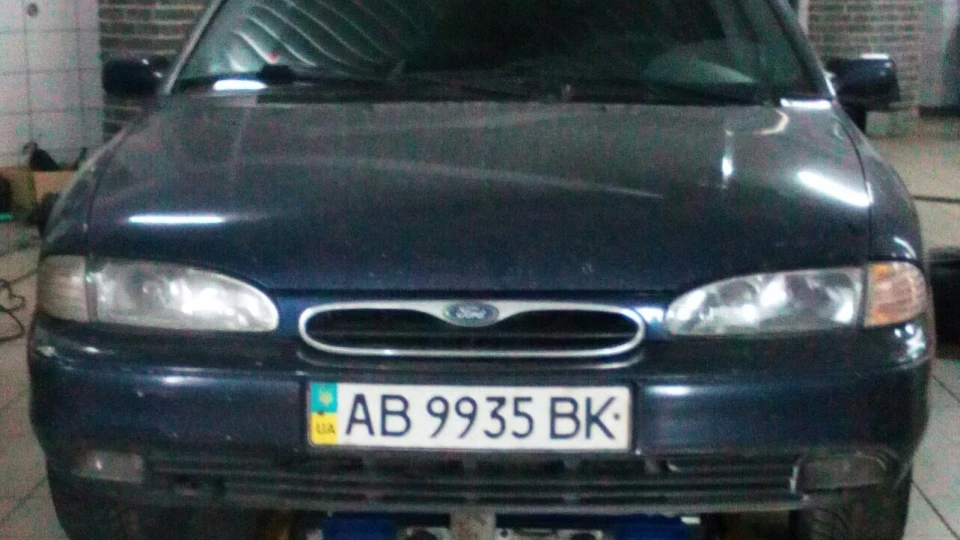 Ford Mondeo 2.0 Ghia 5