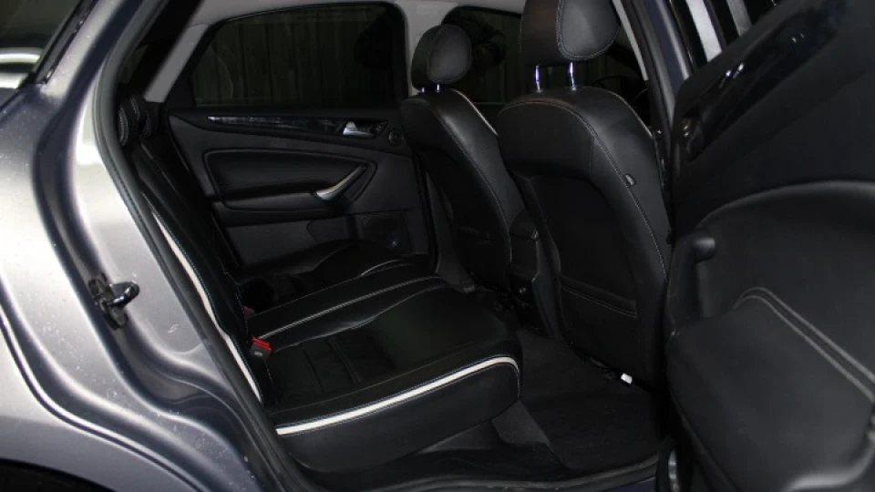 Ford Mondeo 2.0 т 2