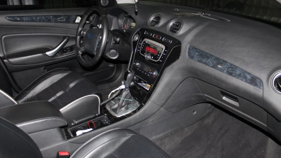 Ford Mondeo 2.0 т 4