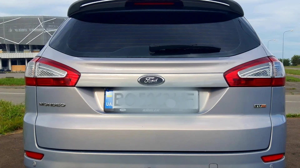 Ford Mondeo 2.2tdi240p.s sport wagon 5