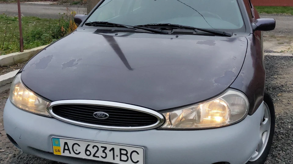 Ford Mondeo (baklazhan) 2.5 ghia 3