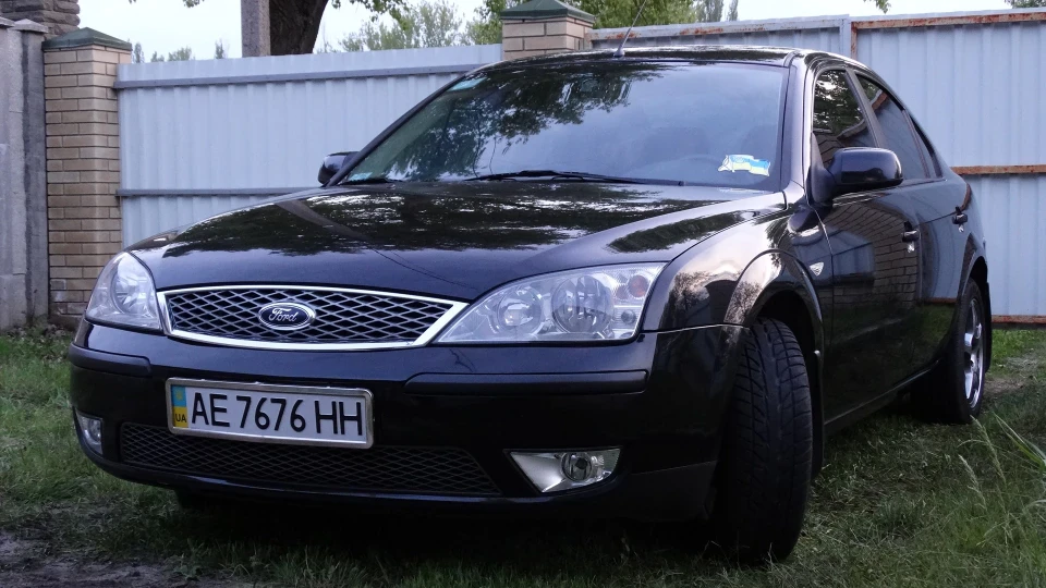 Ford Mondeo Black StaR 5
