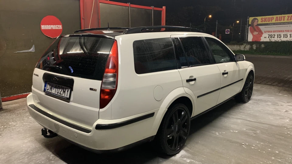 Ford Mondeo BLACK&WHITE