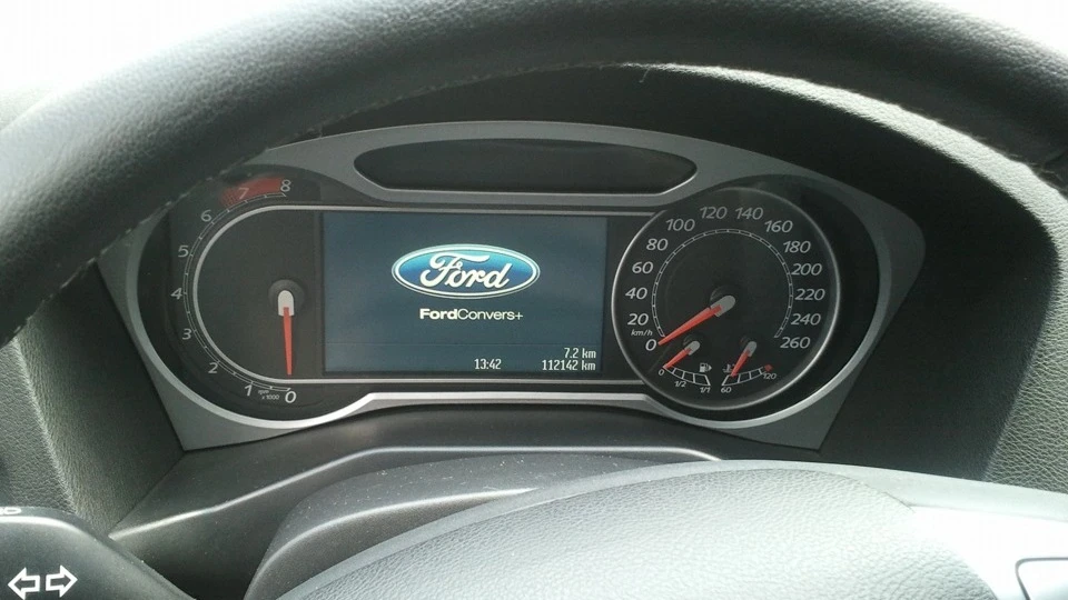 Ford Mondeo чорний 2.0 мкп 2