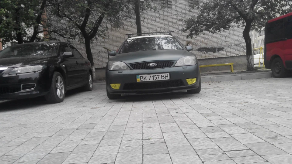Ford Mondeo Ghia 5