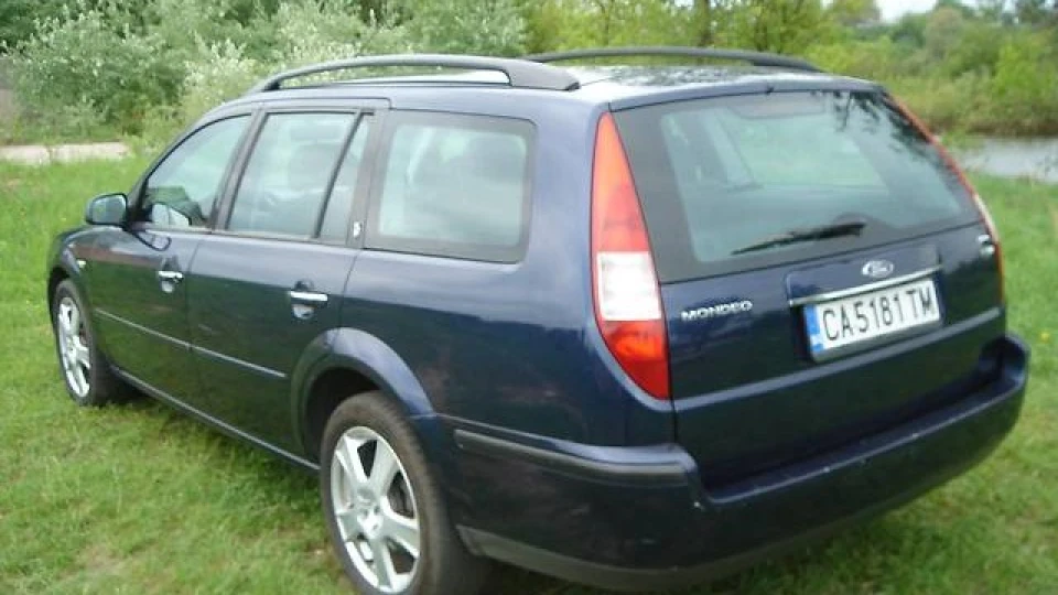 Ford Mondeo Ghia 2