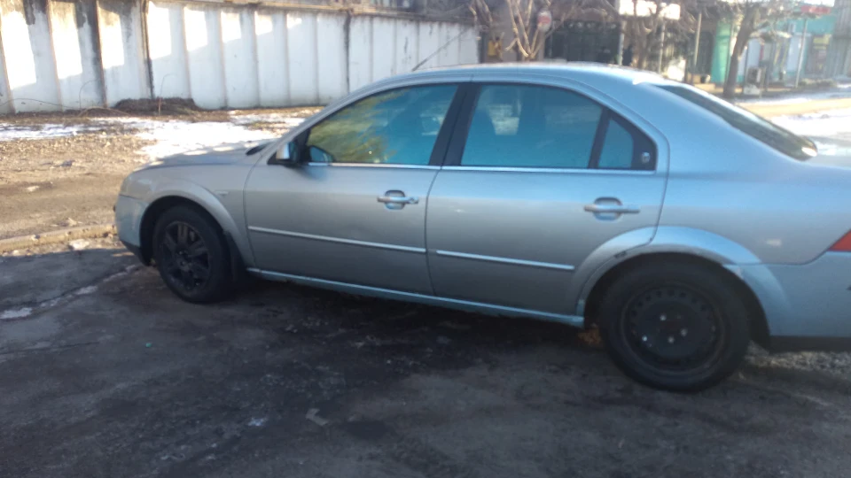 Ford Mondeo GHIA
