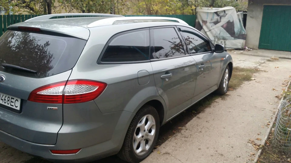 Ford Mondeo металік Місячний пил 3