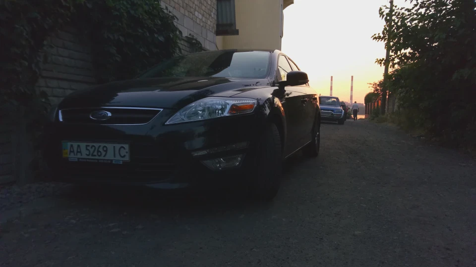 Ford Mondeo "Moonknight" 4