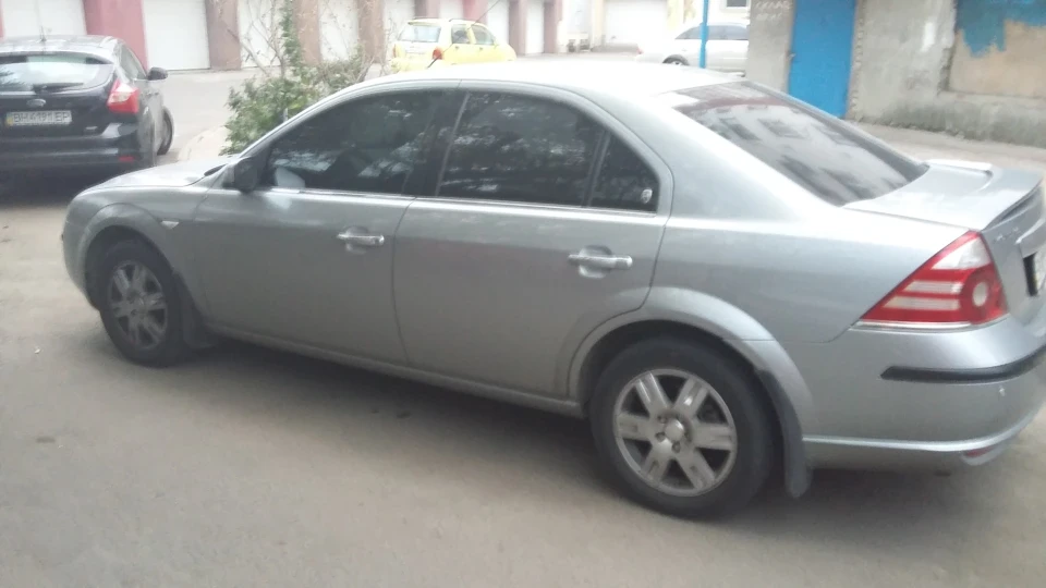 Ford Mondeo новий віз 2