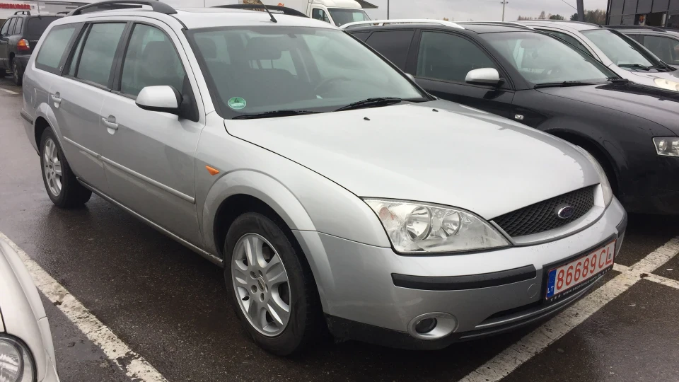 Ford Mondeo Самець 1,8 petrol 5MT
