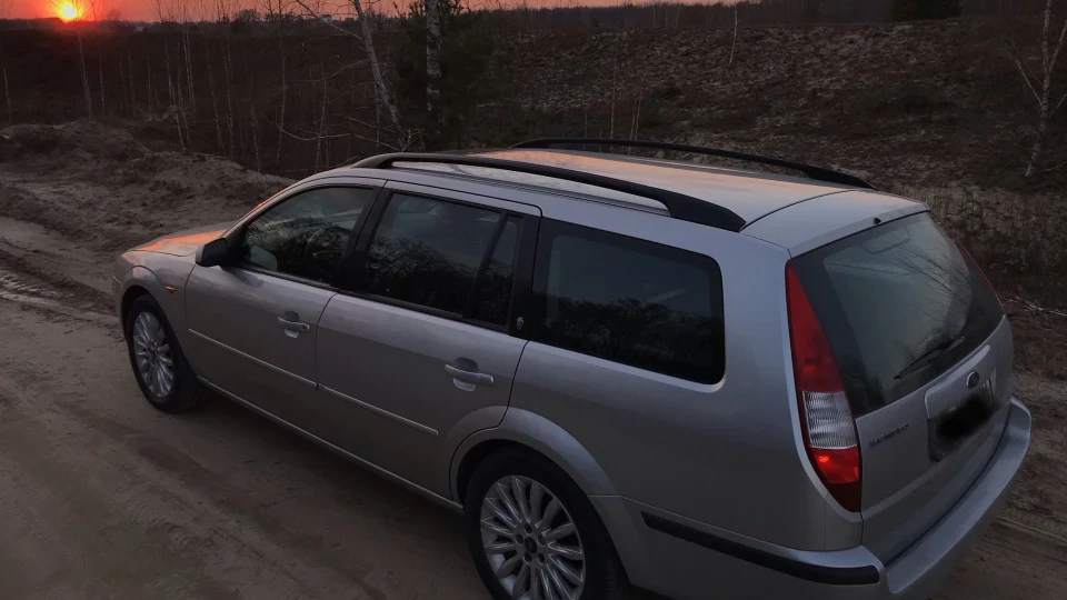 Ford Mondeo Самець 1,8 petrol 5MT 3