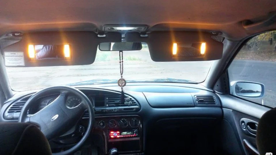 Ford Mondeo silver garry 3