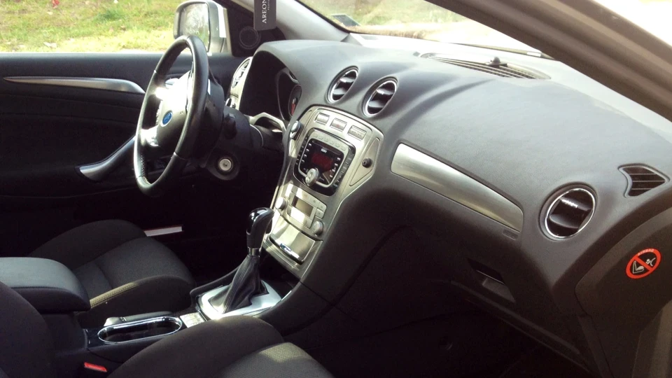 Ford Mondeo Silver Titan 3