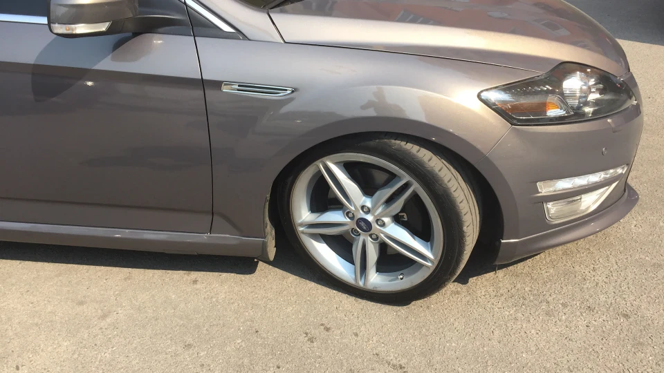 Ford Mondeo Titanium 2.0 Turbo 2