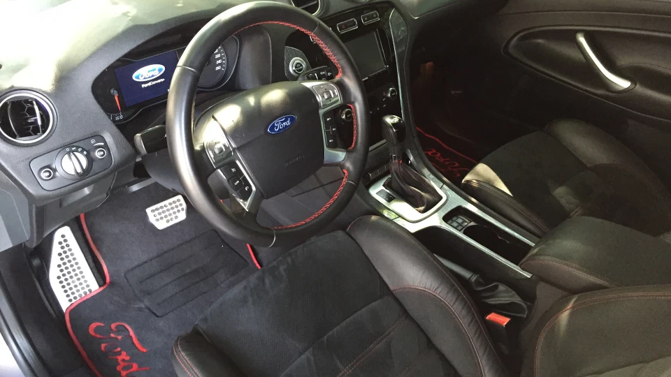 Ford Mondeo Titanium 2.0 Turbo 5