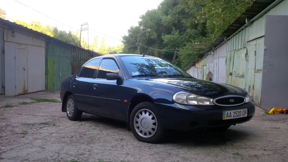 Ford Mondeo Tourmallard Green 3