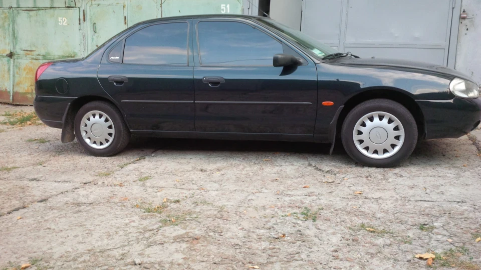 Ford Mondeo Tourmallard Green 4