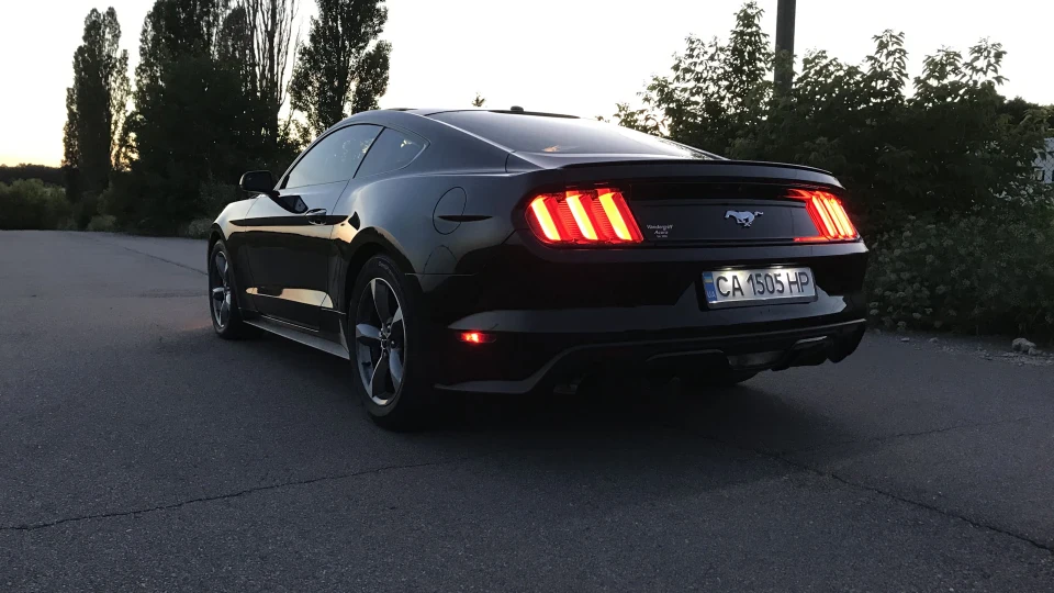 Ford Mustang 5