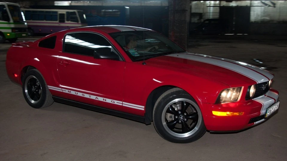 Ford Mustang 2