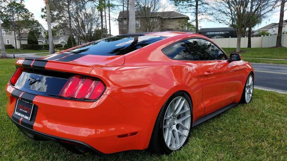 Ford Mustang 2