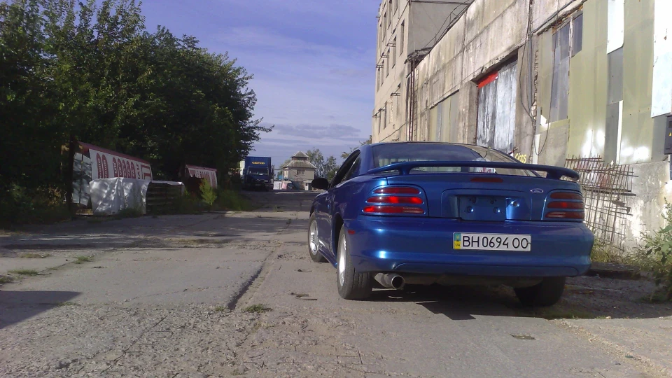 Ford Mustang 4
