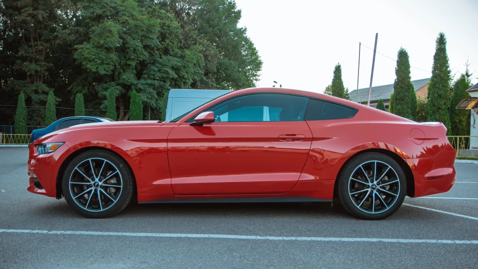 Ford Mustang 5