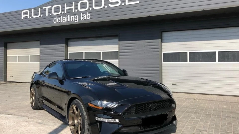Ford Mustang 2
