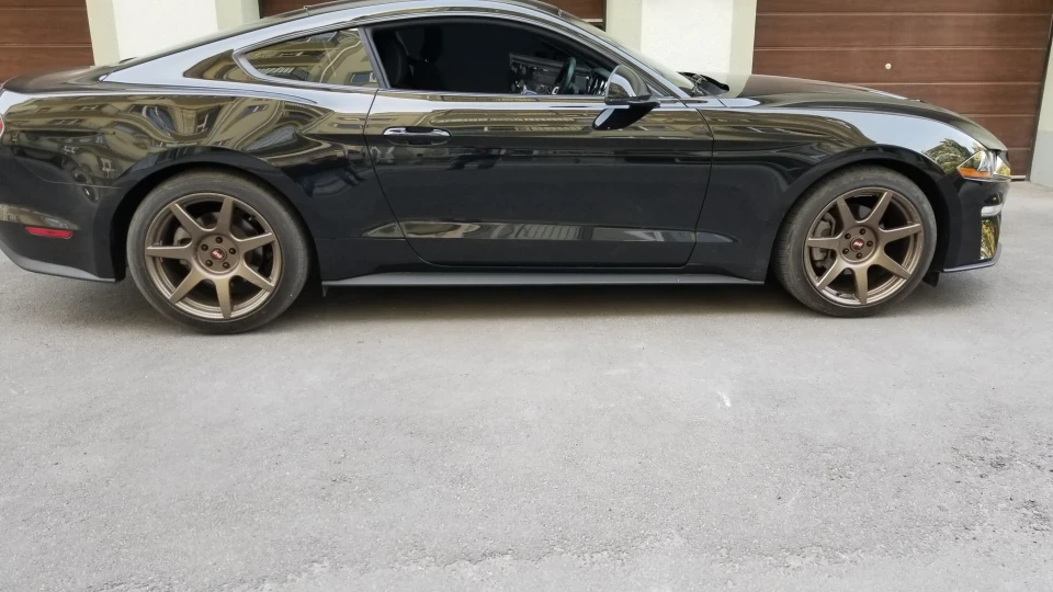 Ford Mustang 3