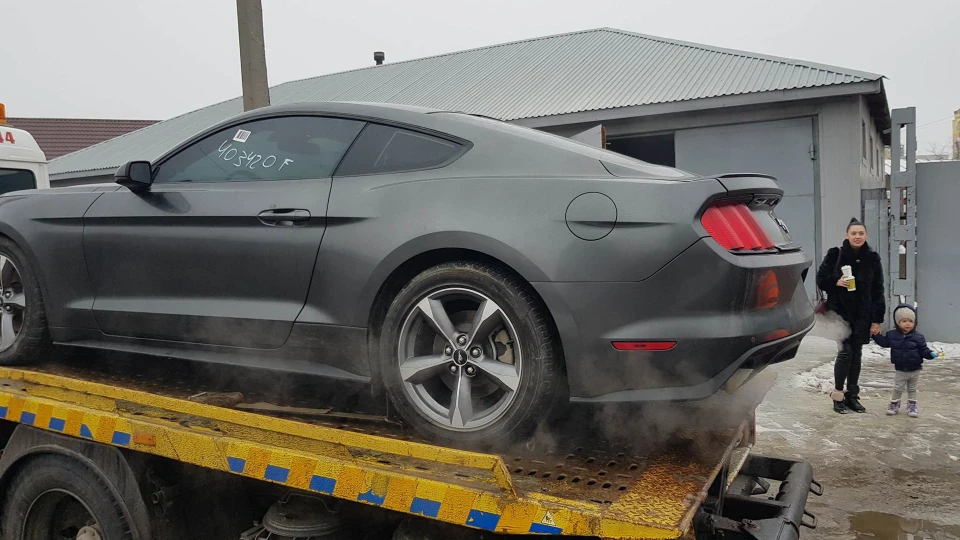 Ford Mustang 2
