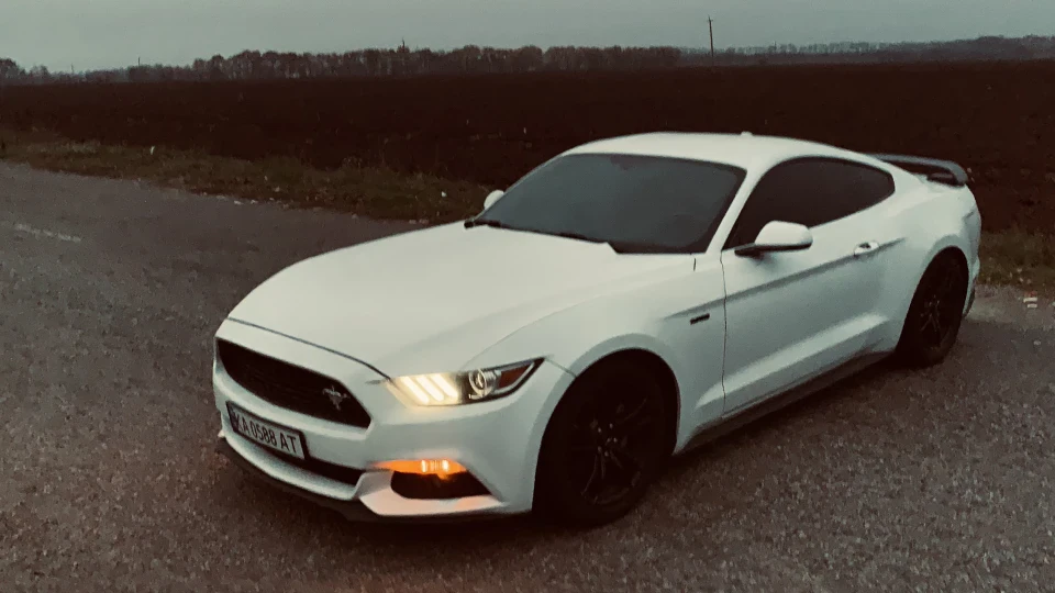 Ford Mustang 2.3 Turbo 2