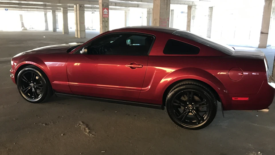 Ford Mustang 4.0 RED 2