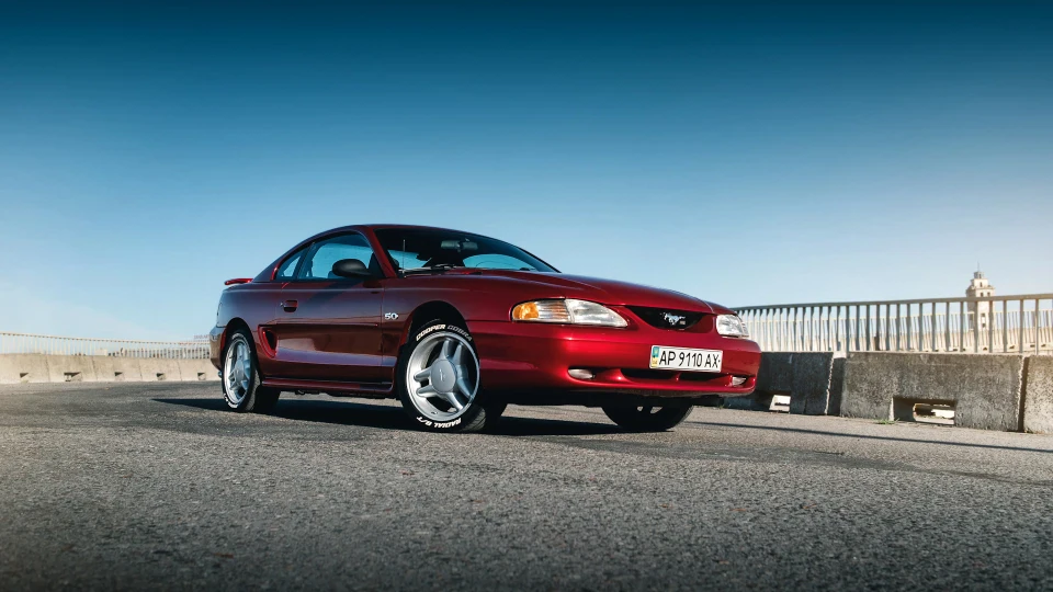 Ford Mustang 5.0L легендарний Windsor 3