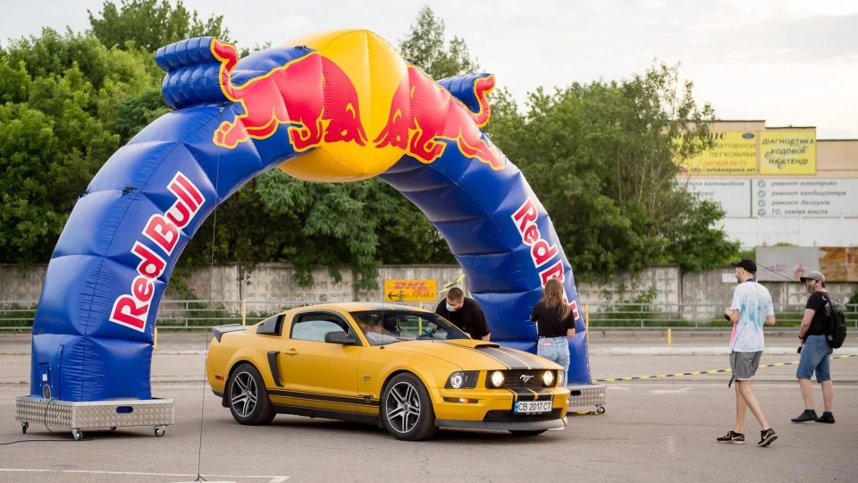 Ford Mustang GT 4,6 3