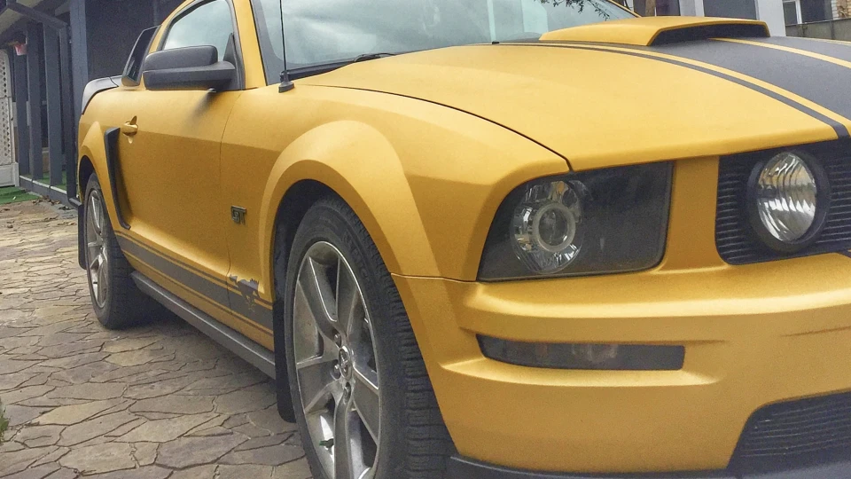 Ford Mustang GT 4,6 5