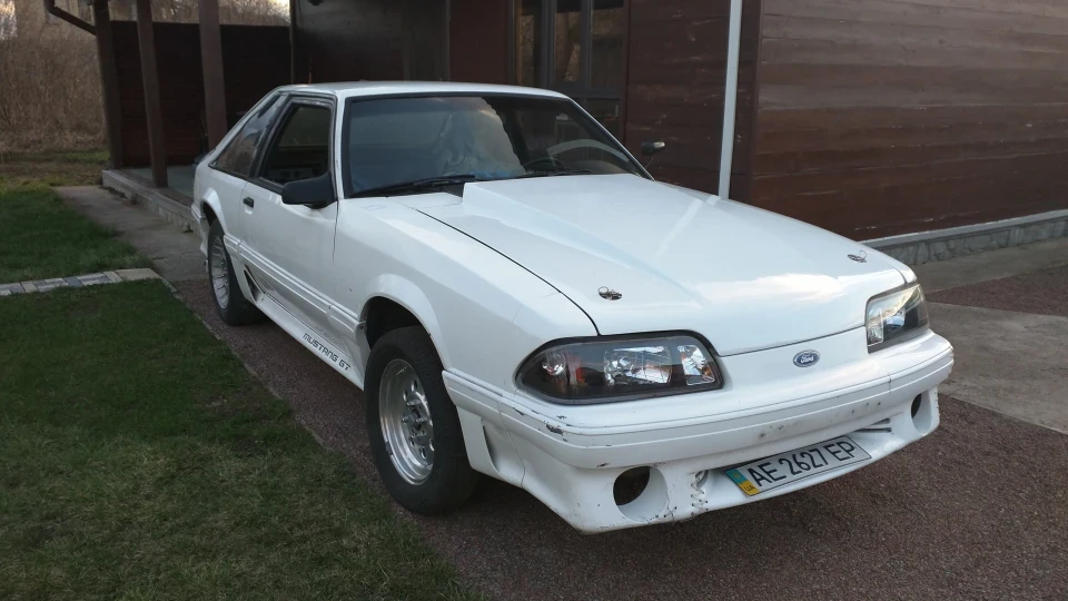 Ford Mustang GT 5.0 4