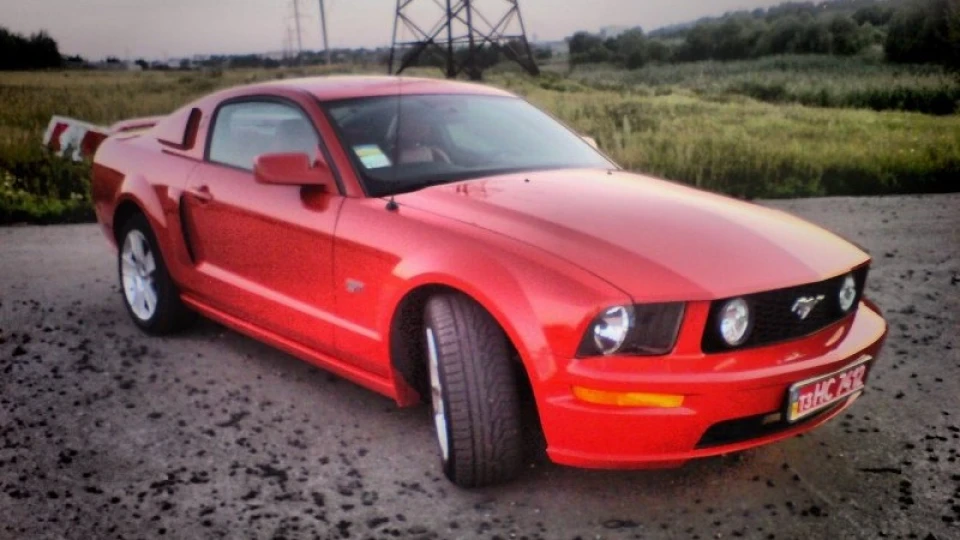 Ford Mustang GT Cobra S8 2