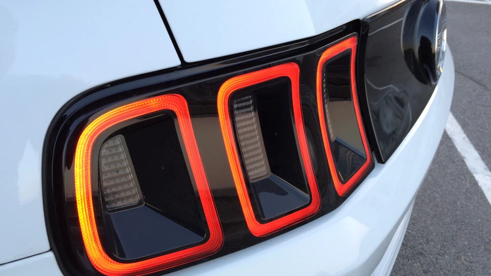 Ford Mustang GT-PREMIUM+ 4