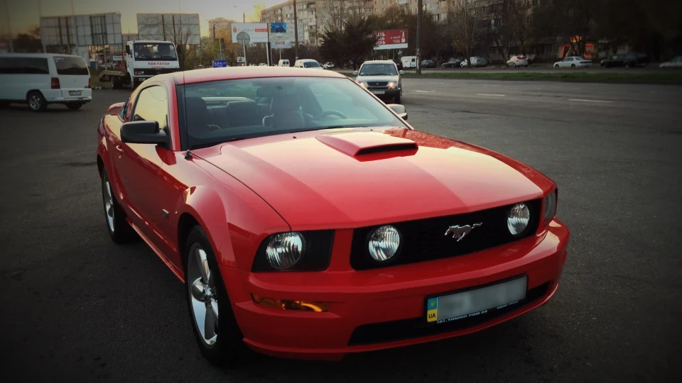 Ford Mustang GT V8 2