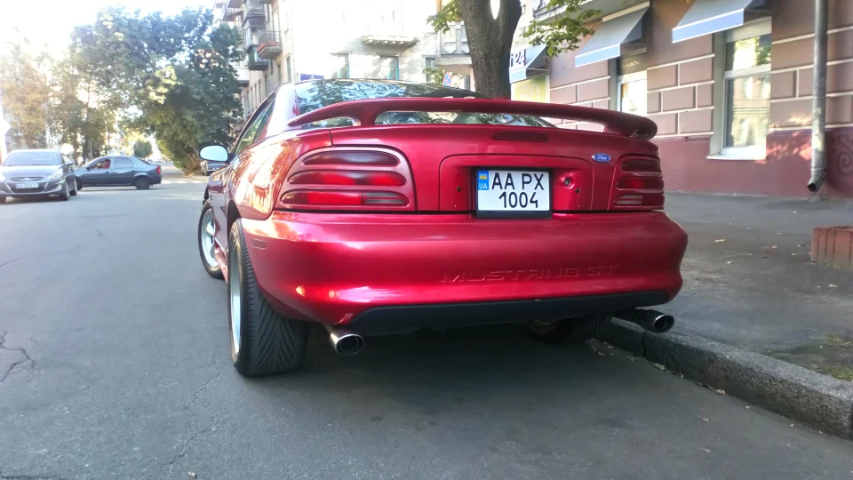 Ford Mustang GT 5