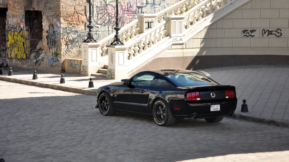 Ford Mustang GT 2