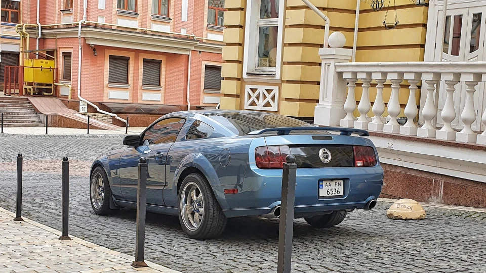 Ford Mustang GT 2