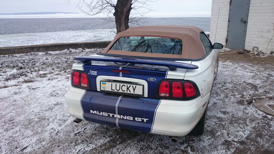 Ford Mustang GT 2
