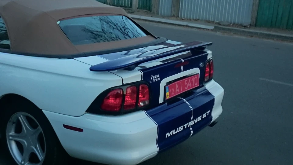 Ford Mustang GT 3