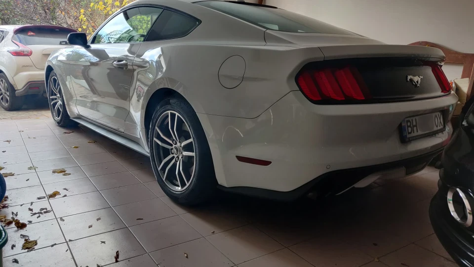 Ford Mustang Perfomance Package 4
