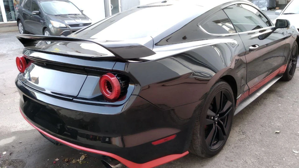 Ford Mustang Performance Package