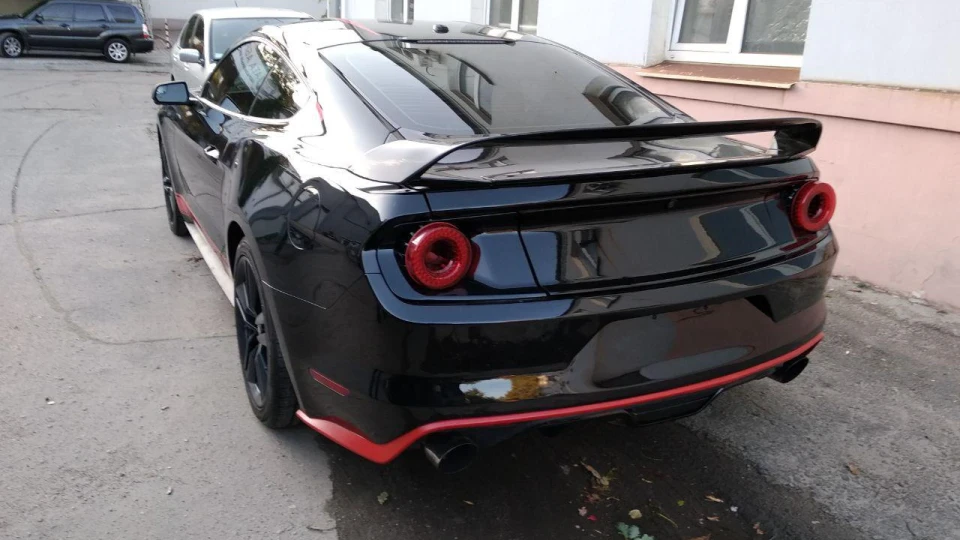 Ford Mustang Performance Package 2