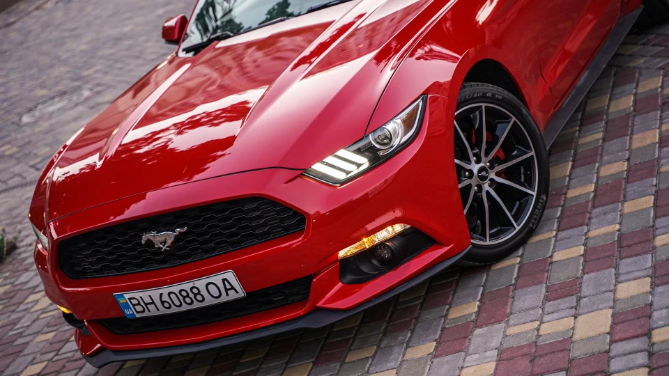 Ford Mustang Red Spirit 2