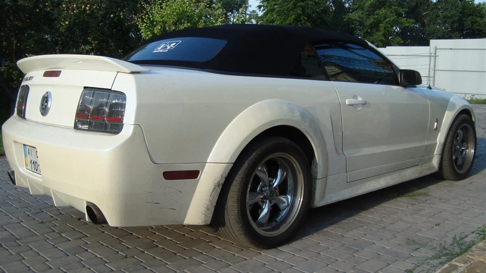 Ford Mustang SHELBY GT500 2