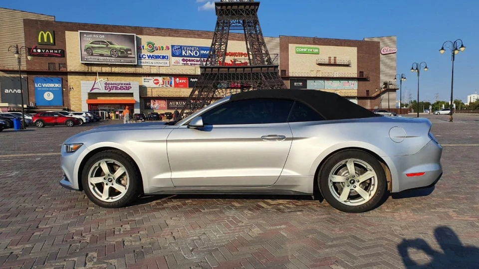 Ford Mustang V6 3.7 2